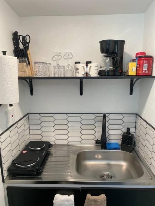 Your Tiny Downtown Home With Backyard Unit D Phoenix Dış mekan fotoğraf