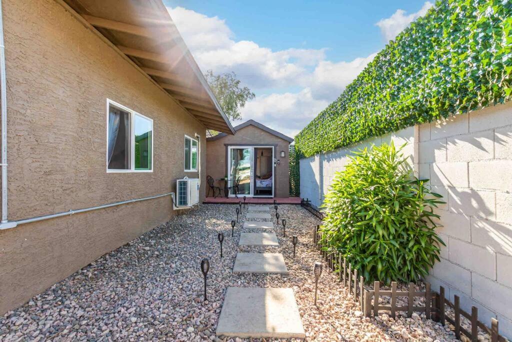 Your Tiny Downtown Home With Backyard Unit D Phoenix Dış mekan fotoğraf